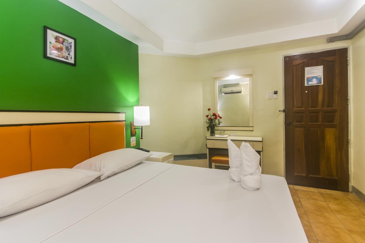 Usda Dormitory Hotel Cebu Екстер'єр фото