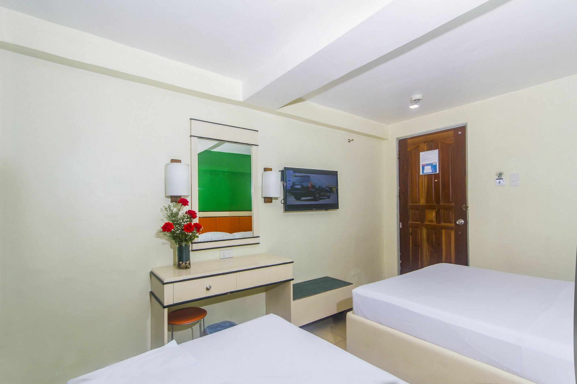 Usda Dormitory Hotel Cebu Екстер'єр фото